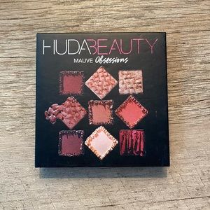 Huda Beauty Mauve Obsessions Palette